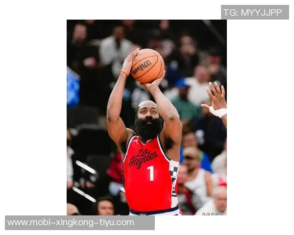 哈登盛赞小卡为时代天才球员其投篮机会掌握在自己手中